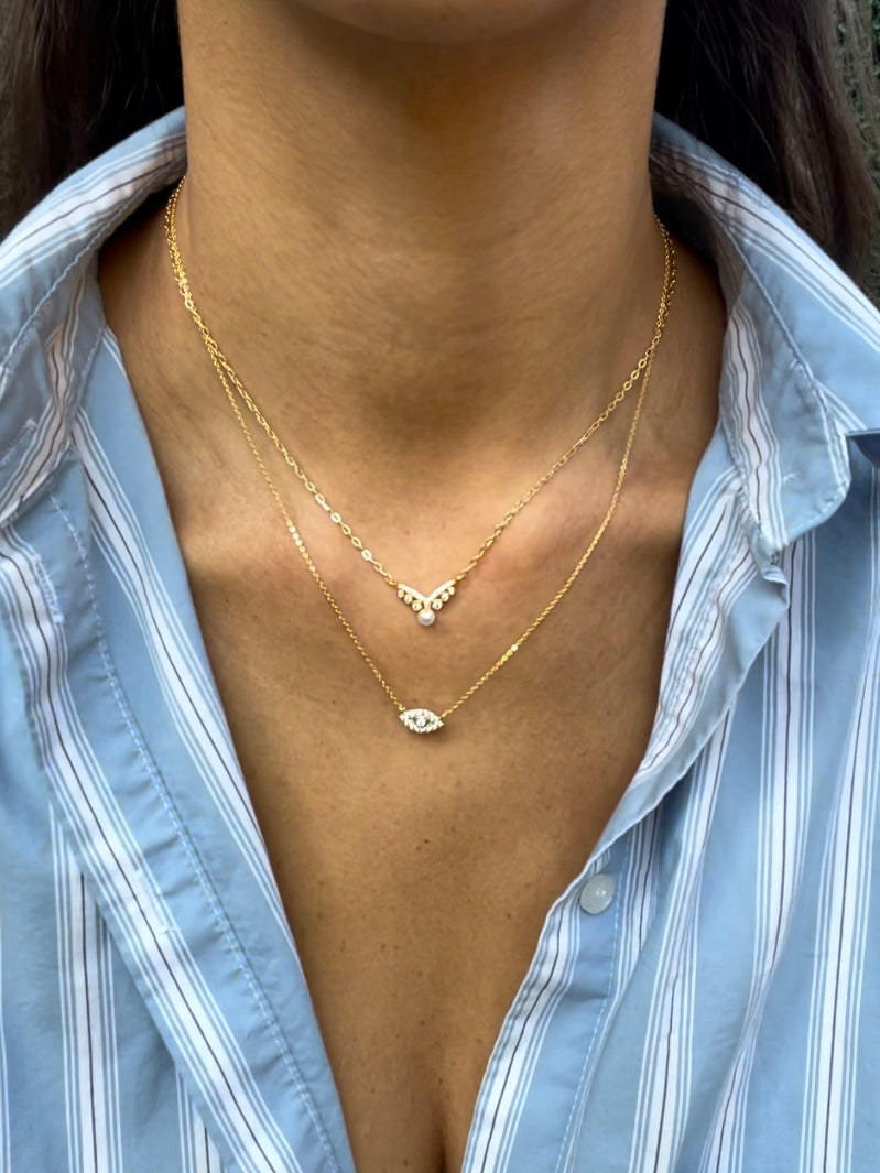 Dainty Pearl Necklace