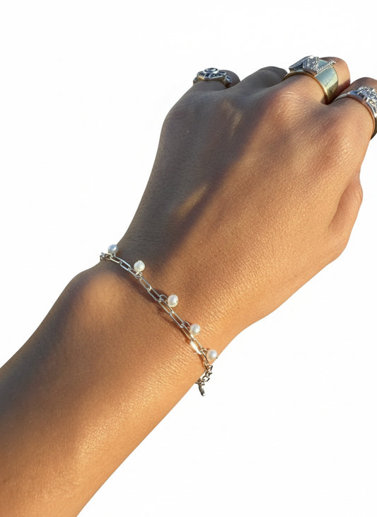 Mini Pearls Attached Paperclip Bracelet