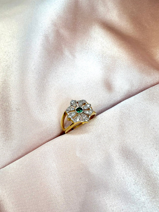 Daisy Crown Pinky Ring - 925 Sterling Silver/14k Gold Plated