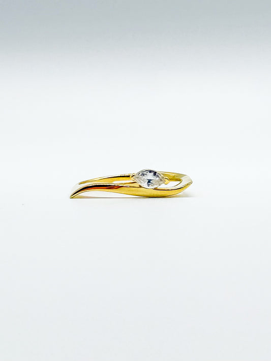 Flowy Shaped with Oval Center Stone Ring