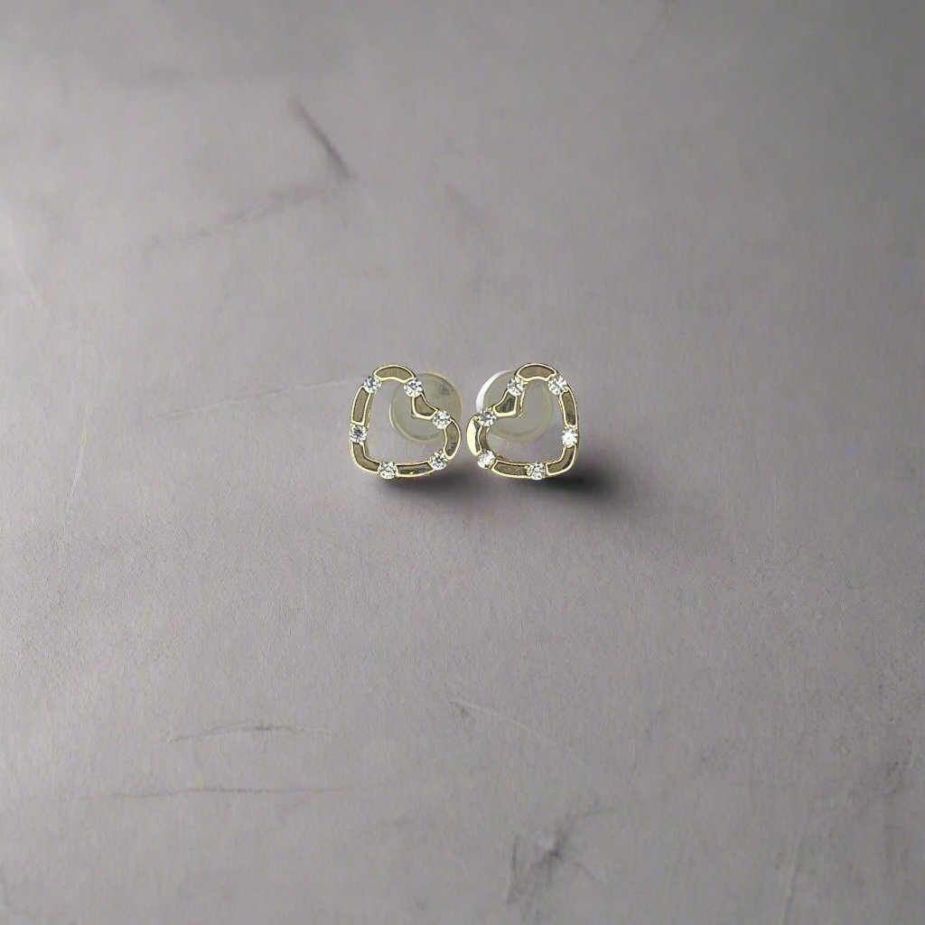 Mini Hallow Hearts Ear Studs