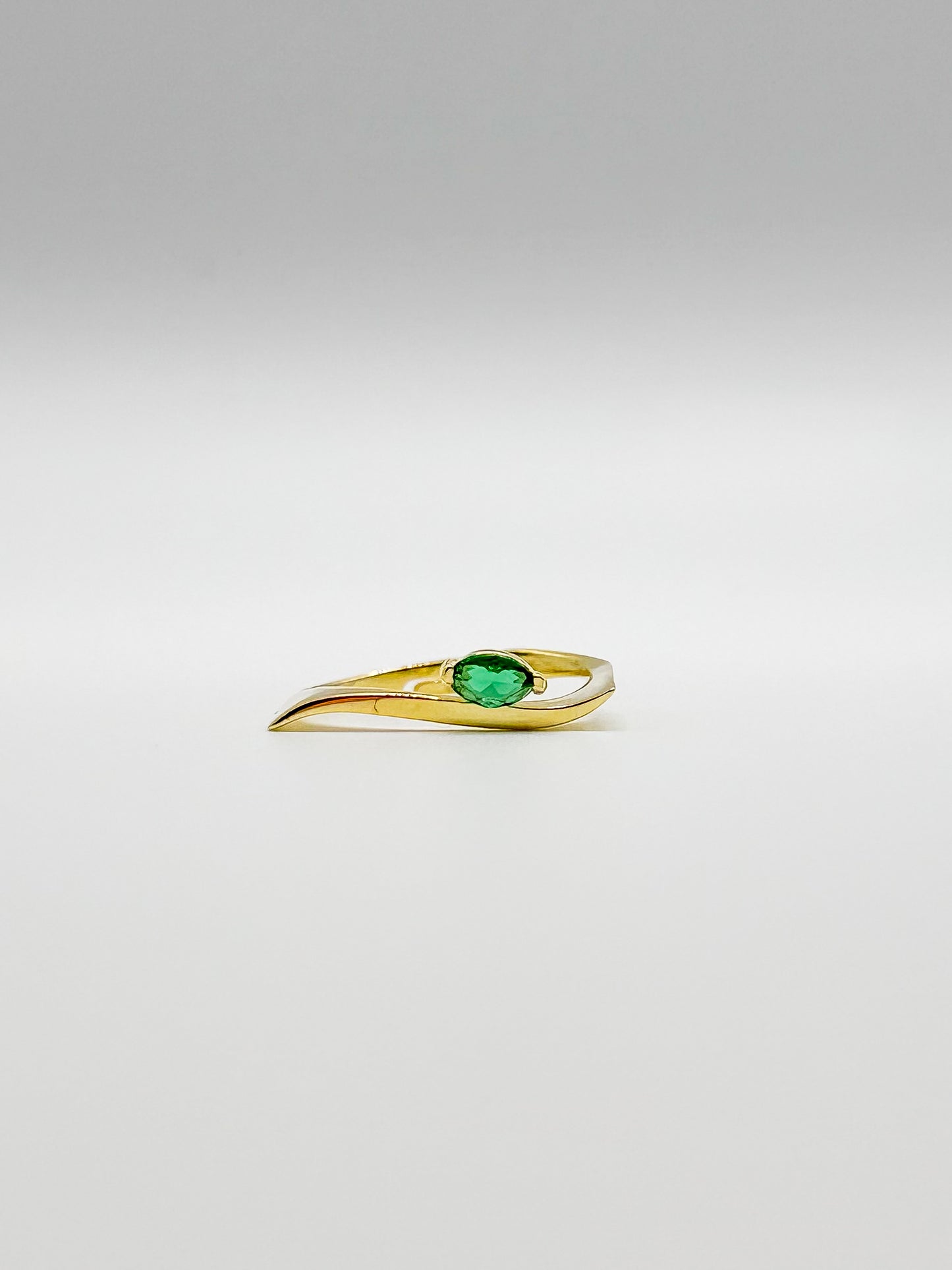Flowy Shaped with Oval Center Stone Ring